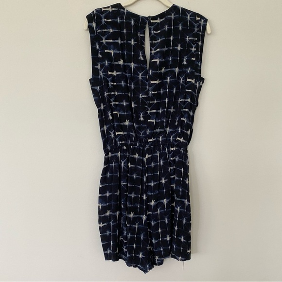 NWT Evereve Avaline Skort Romper Small Navy White Geometric Print Wrap Tie - Picture 7 of 16
